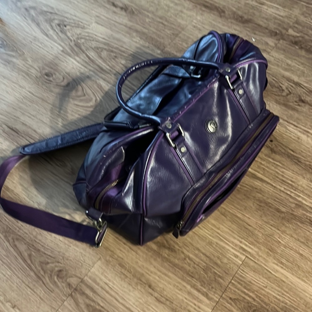 Lululemon duffel bag